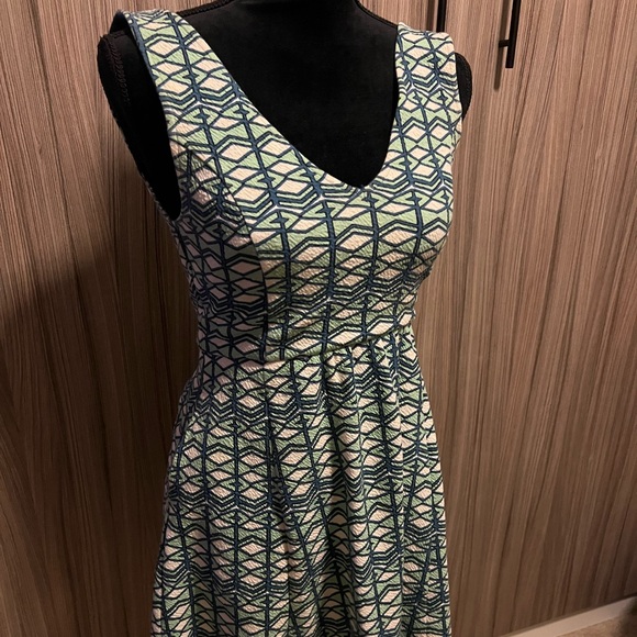 Maeve Anthropologie Double V Dress Women’s 2 Green Blue Textured Geometric - Picture 3 of 7